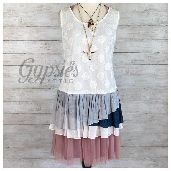 A'reve Lagen Layers Tunic Top - Picture 4 of 10